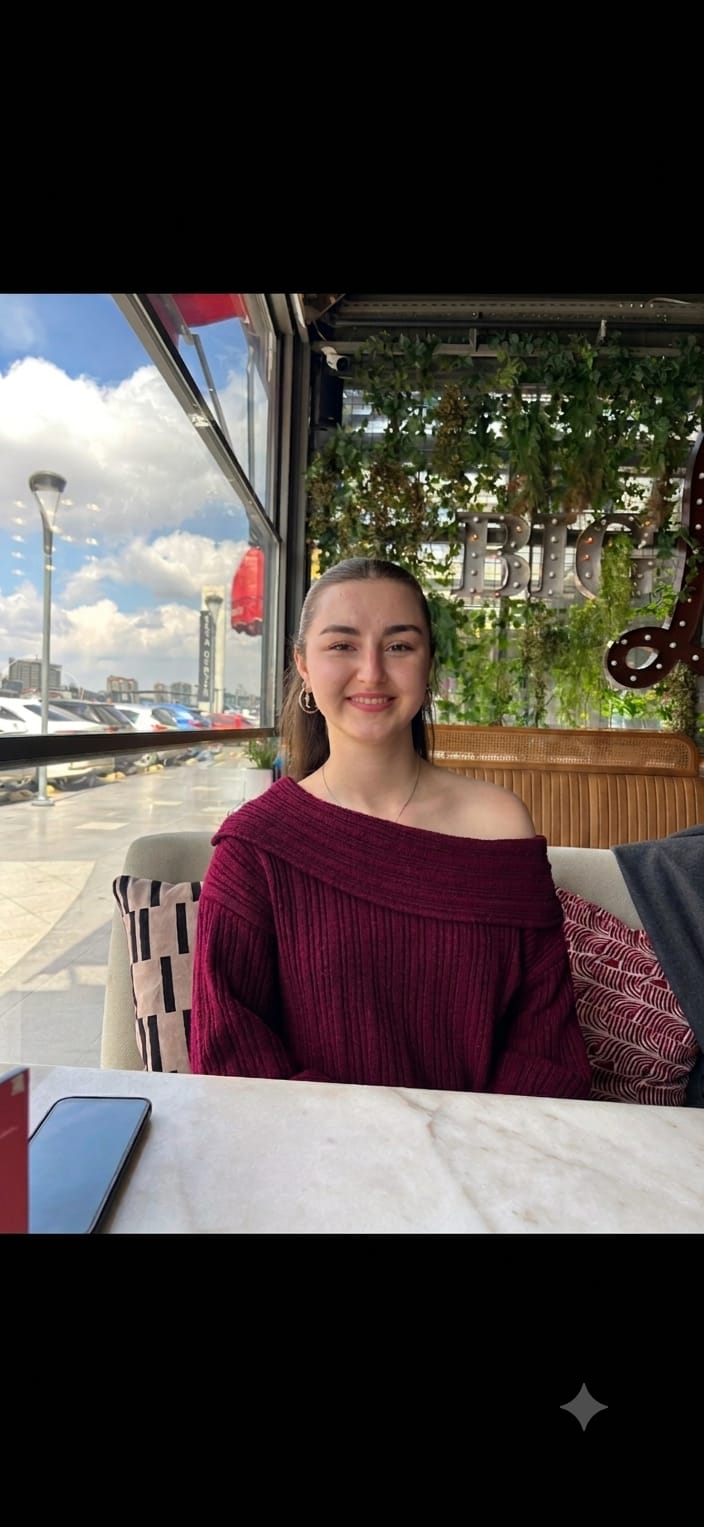 Aleyna Özer